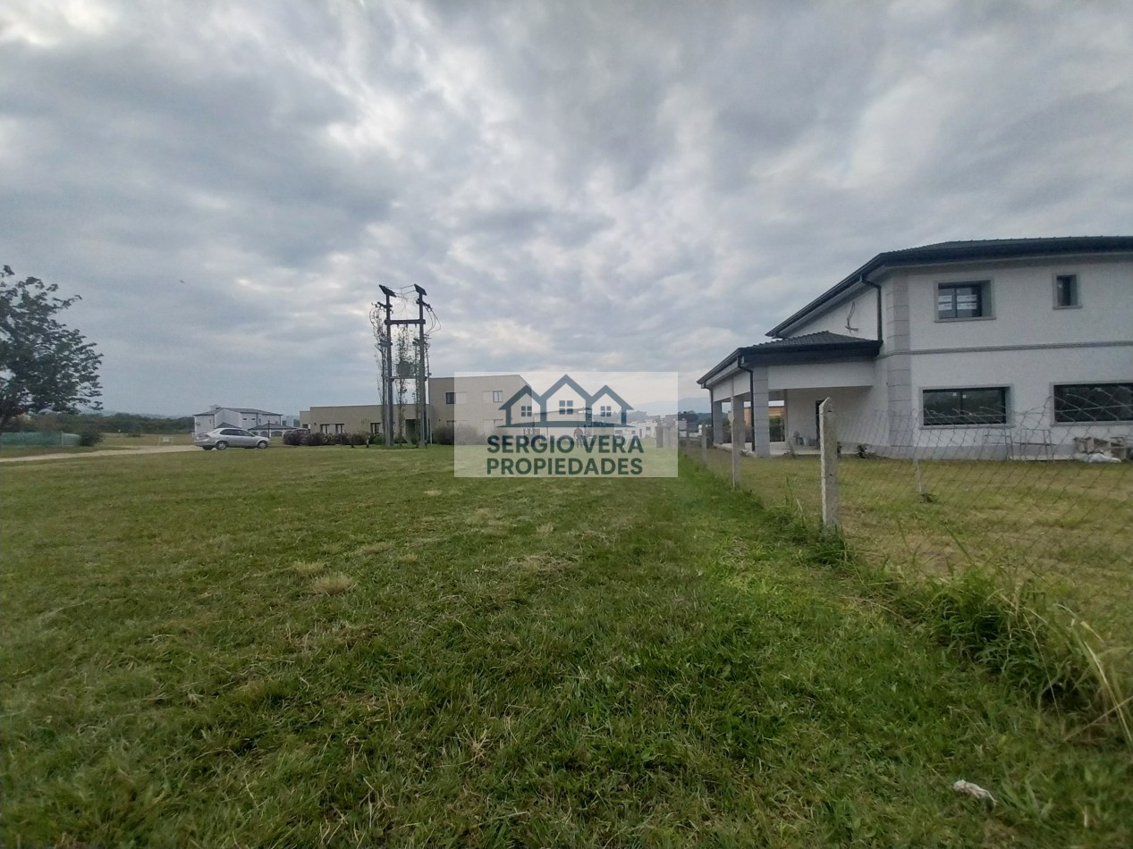 ||| LOTE ESQUINA 818M2 EN COUNTRY PORTAL DEL SOL |||